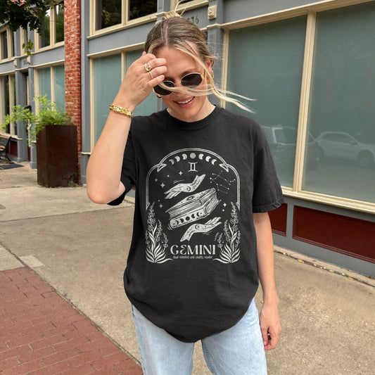 Geminis | Dual-Minded and Chatty Reader