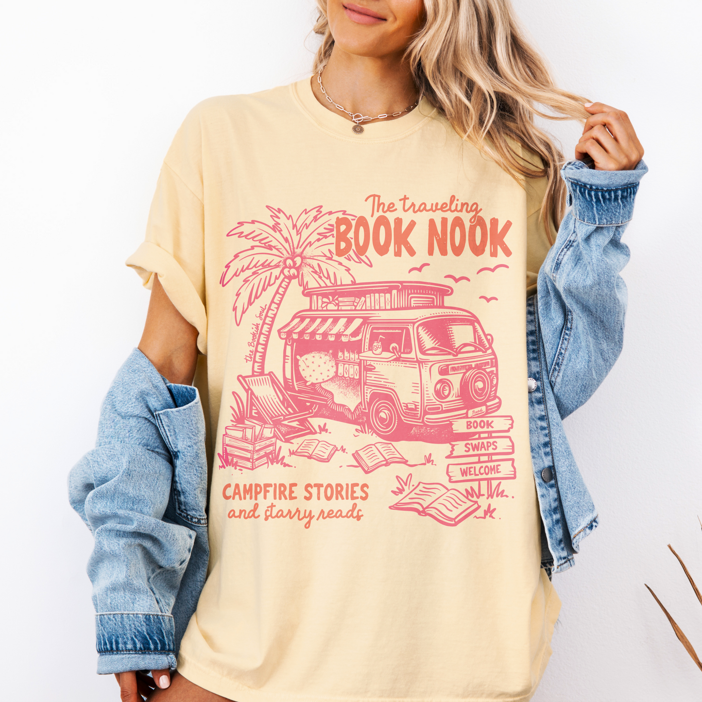 Traveling Book Nook | Pastel