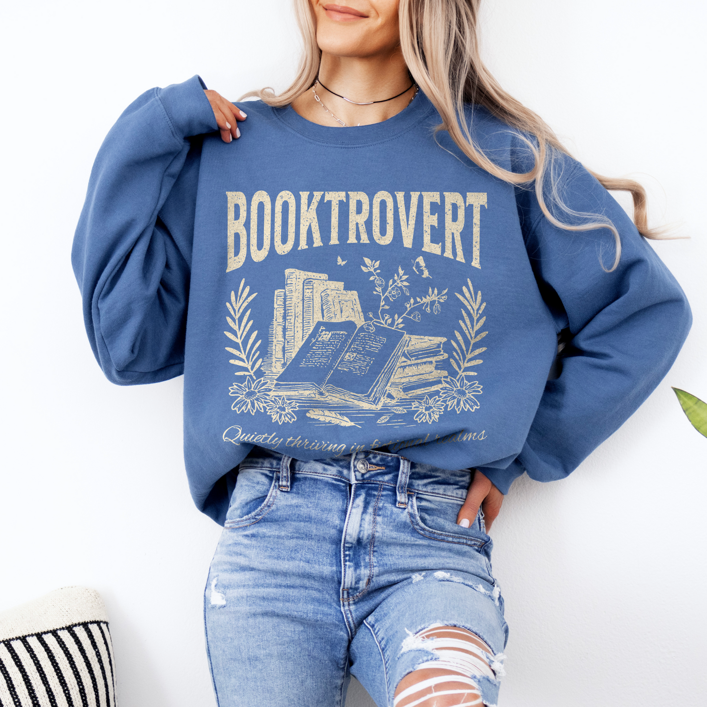 Booktrovert Sweatshirt