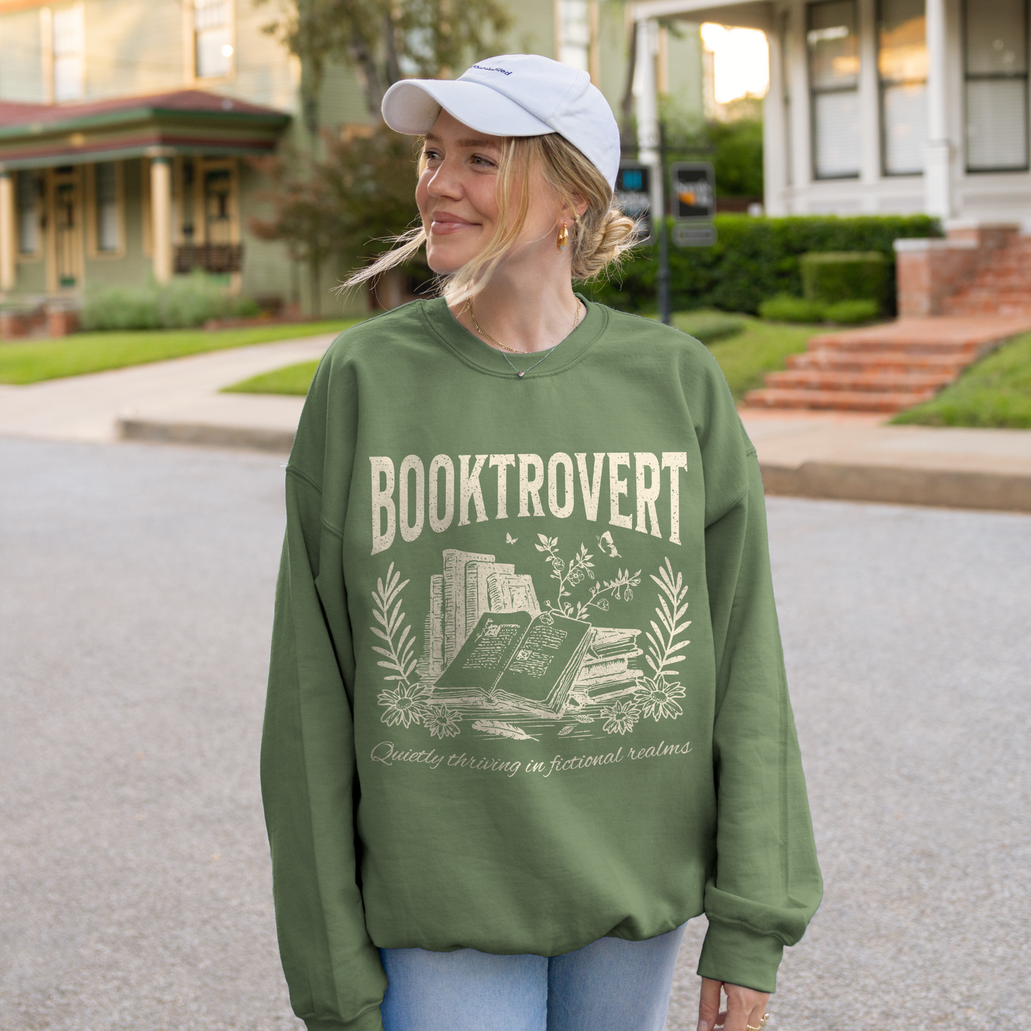 Booktrovert Sweatshirt