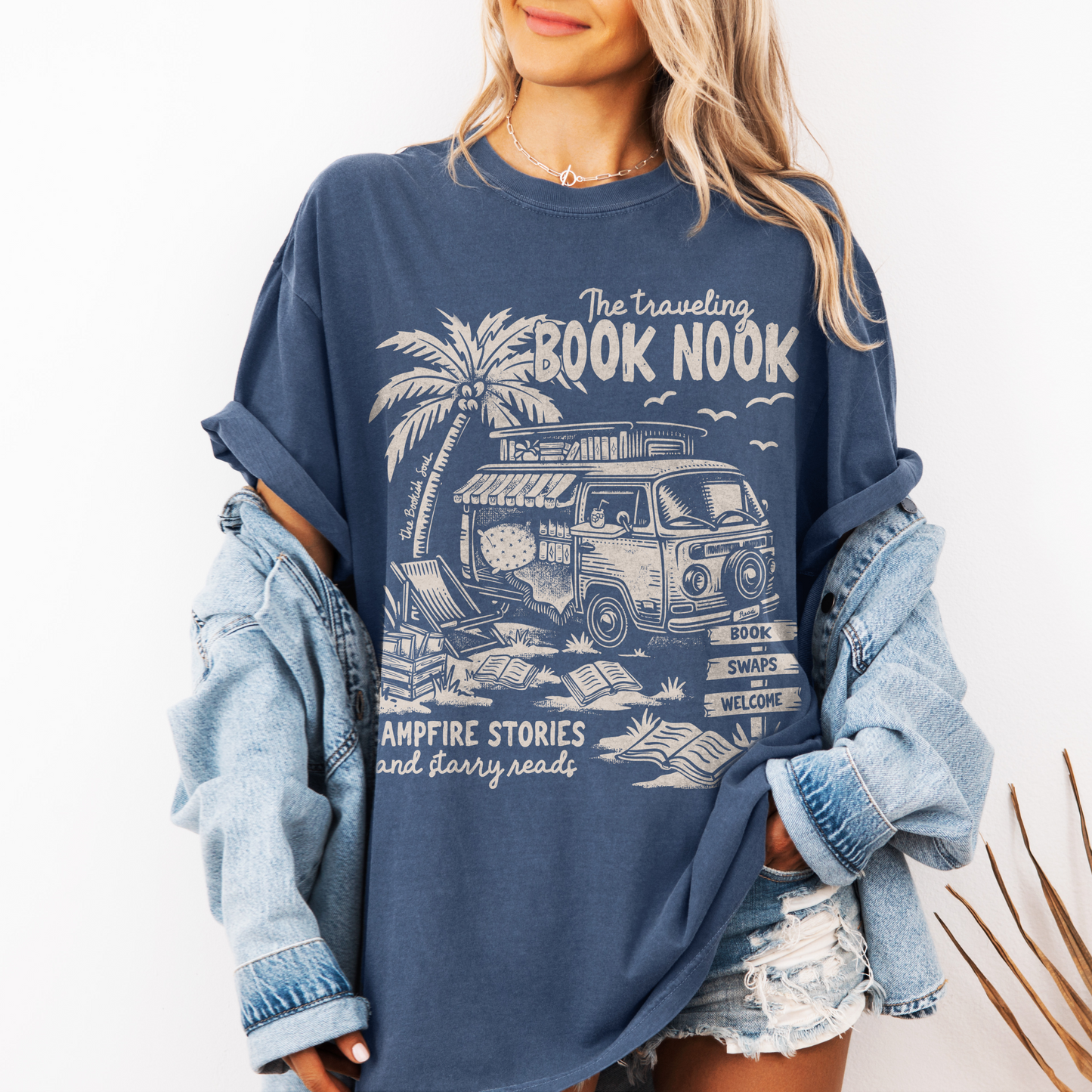 Traveling Book Nook Vintage