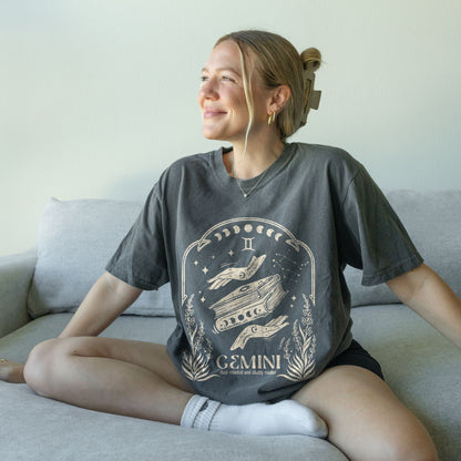Geminis | Dual-Minded and Chatty Reader